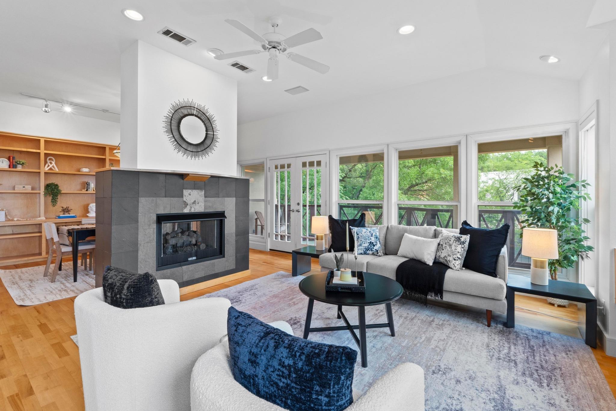 3800 Laurel Ledge LN