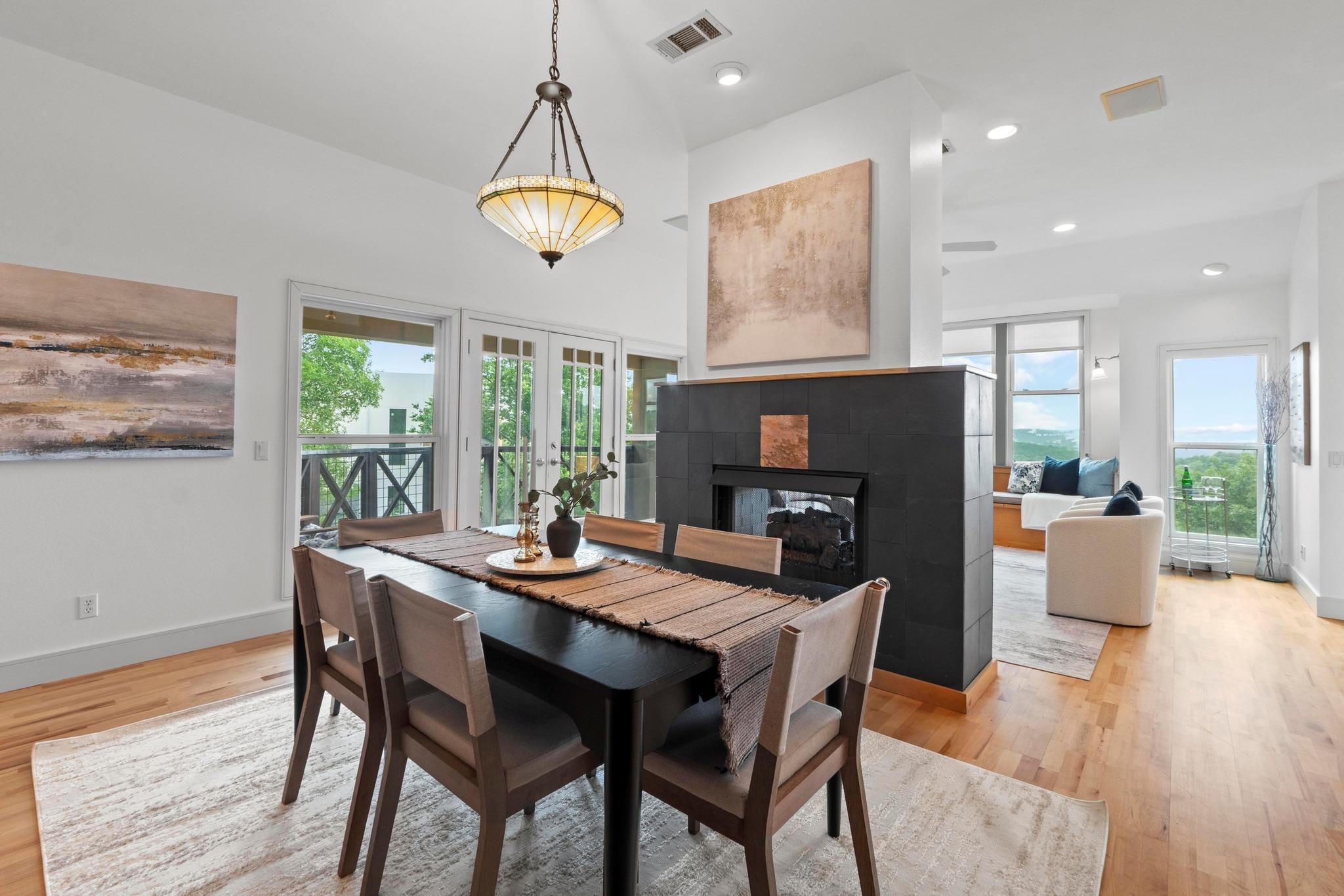 3800 Laurel Ledge LN
