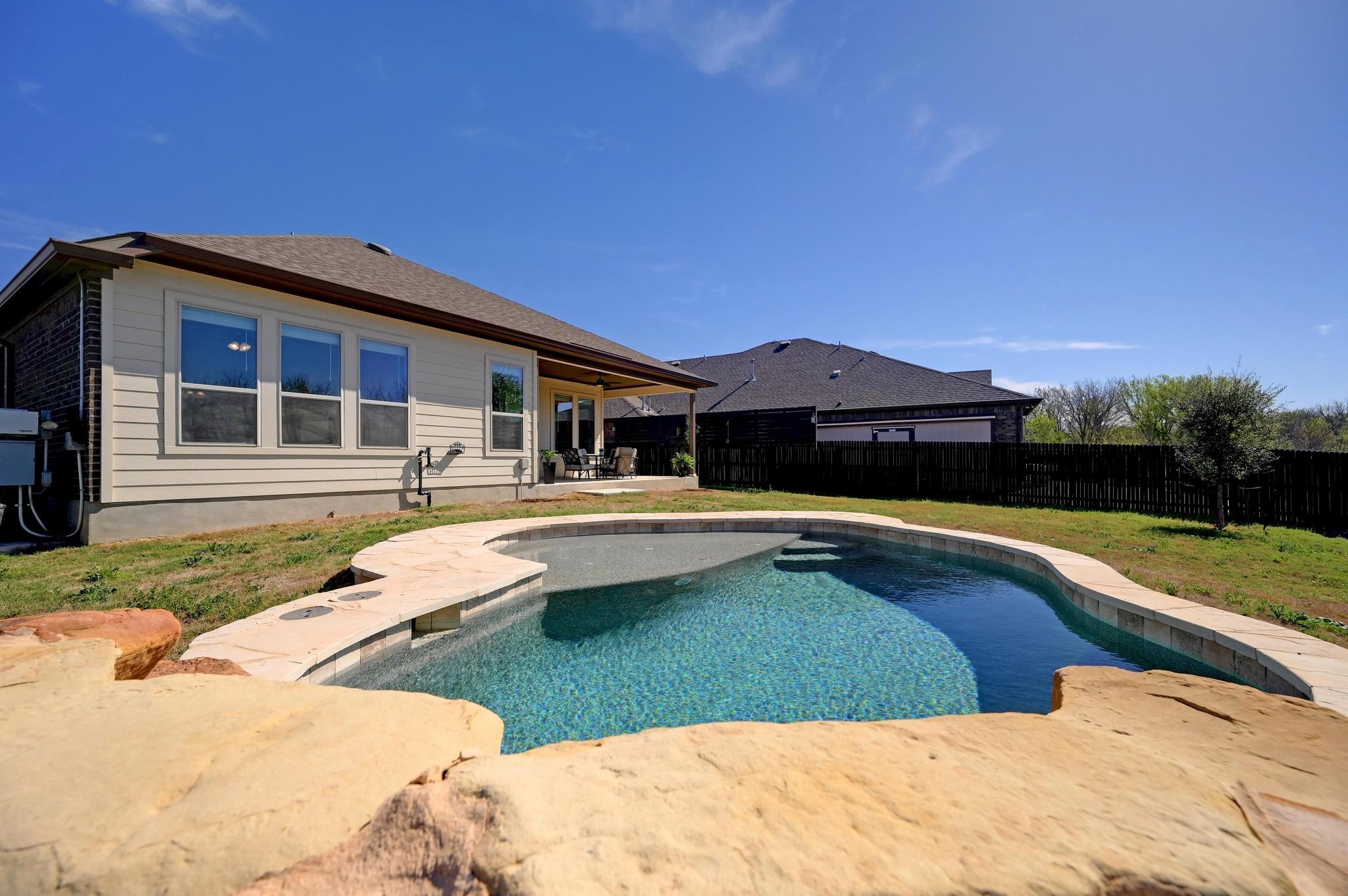Listing image 6