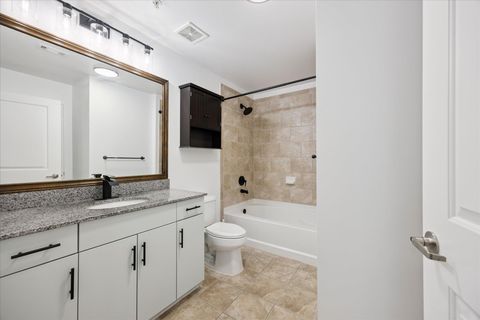 Tiny photo for 360 Nueces ST #2704, Austin, TX 78701 (MLS # 5443214)