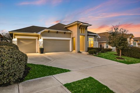 508 Peakside CIR Dripping Springs TX 78620