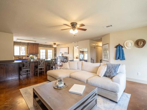 Photo of 10212 Thomas LN, Dripping Springs, TX 78620 (MLS # 2365631)