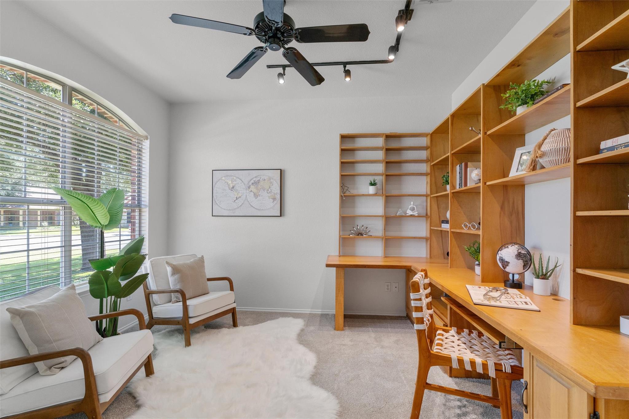 102 Pimlico CV