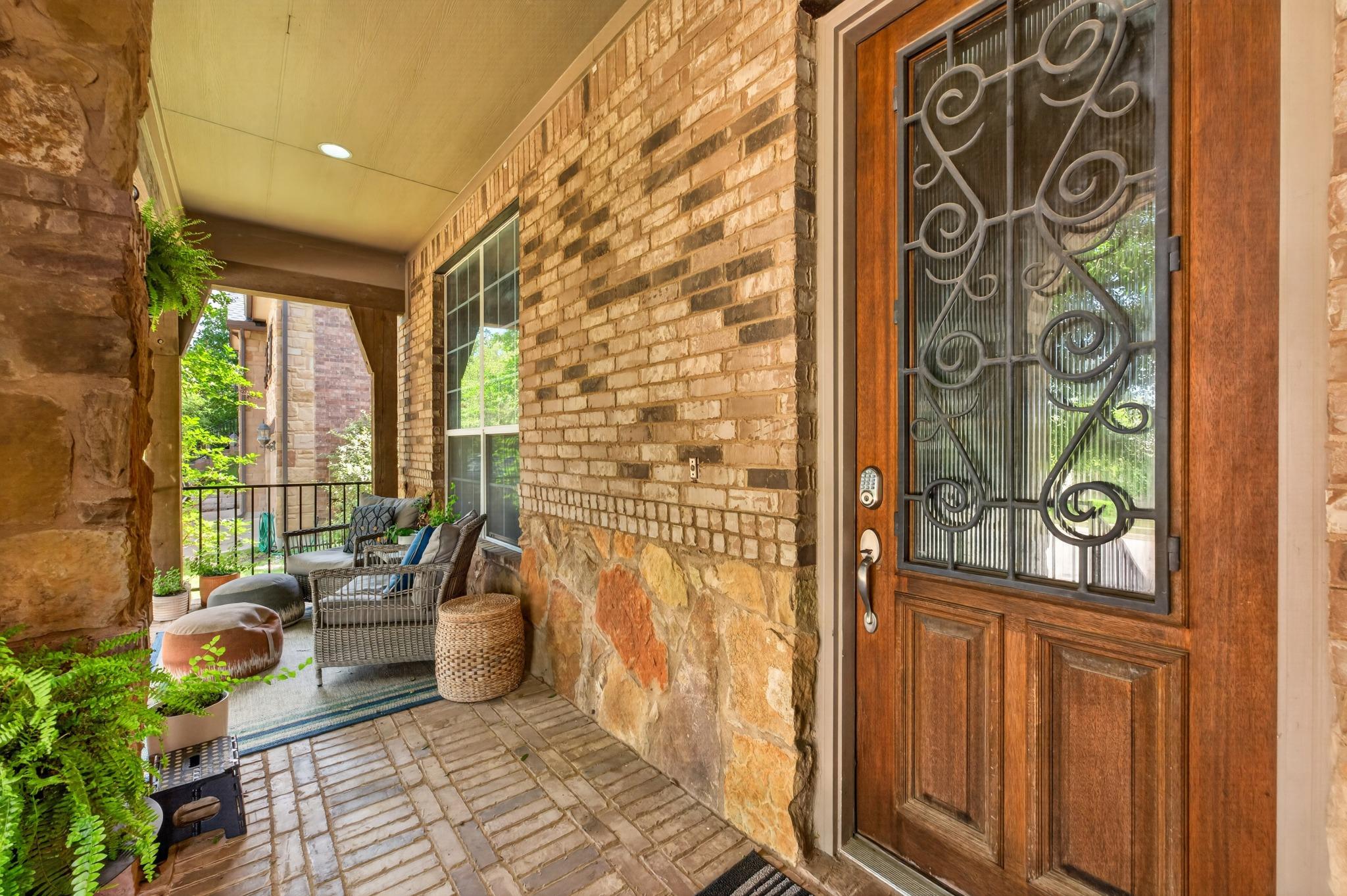 180 Granite LN