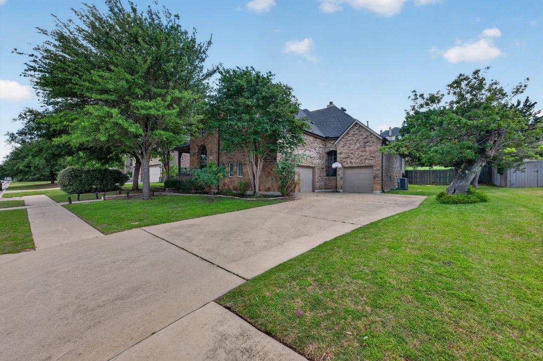 180 Granite LN