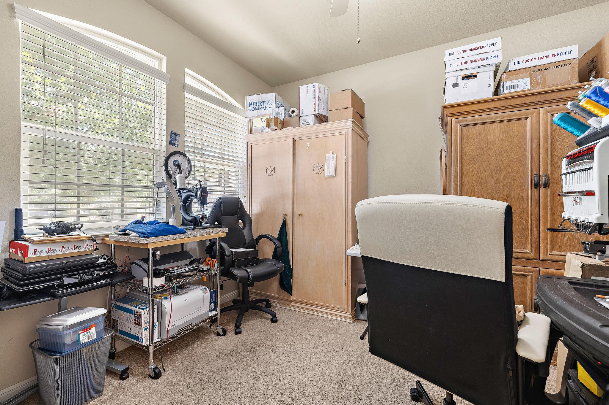 133 Lavaca LOOP