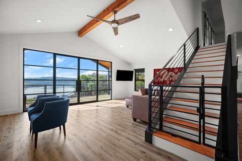 Tiny photo for 1405 Cat Hollow Club DR, Spicewood, TX 78669 (MLS # 1688624)