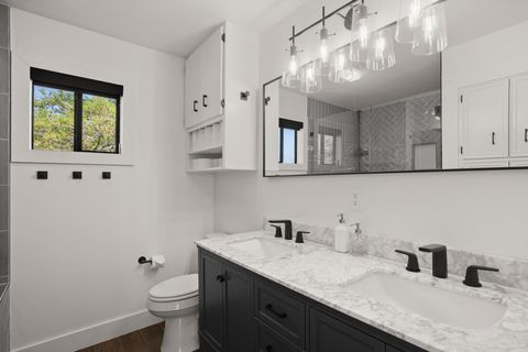 Tiny photo for 1405 Cat Hollow Club DR, Spicewood, TX 78669 (MLS # 1688624)