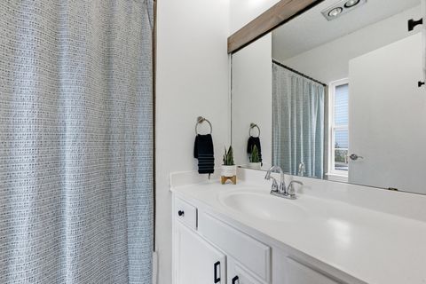 Tiny photo for 1211 York Castle DR, Pflugerville, TX 78660 (MLS # 1785026)