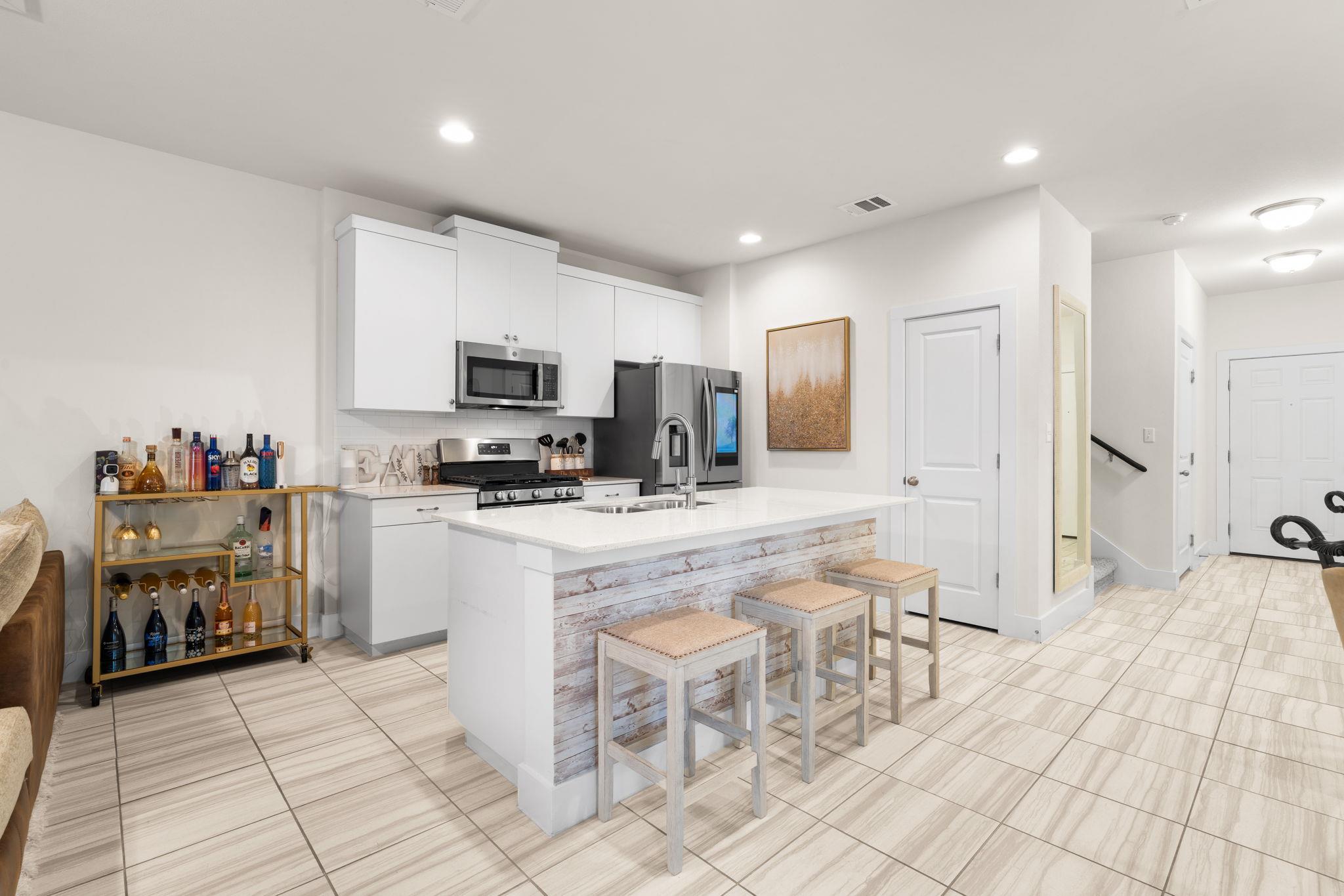 567 White Steppe WAY 26
