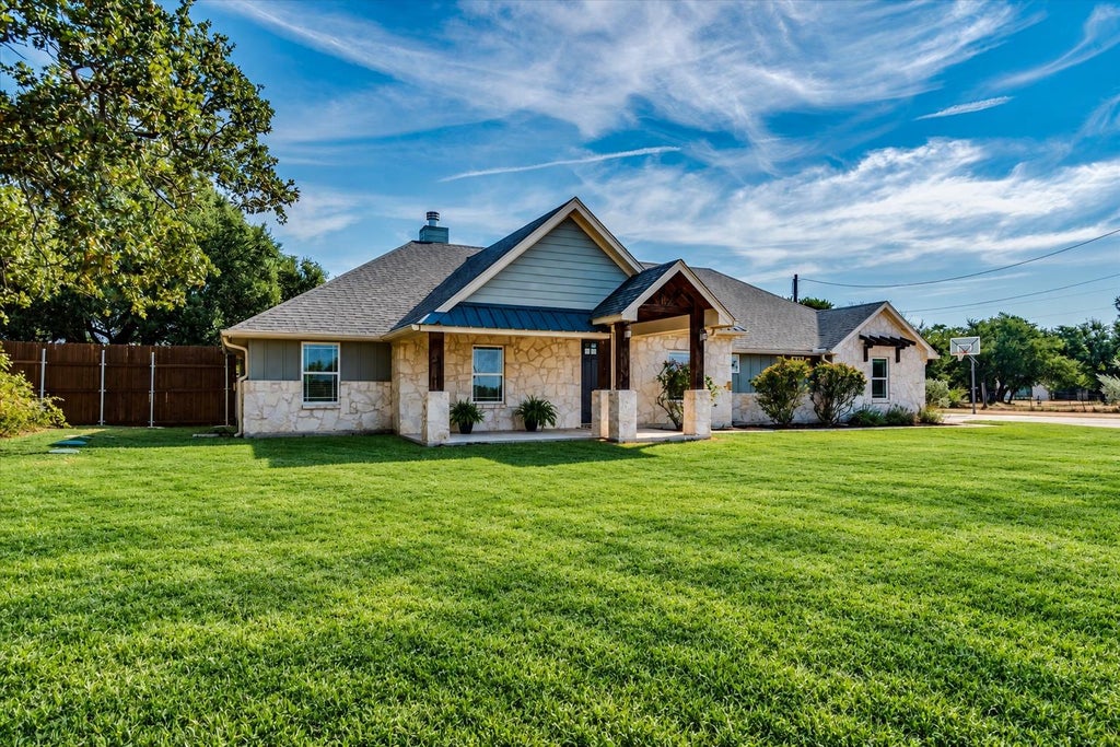 Photo of 109 Deep Lake CIR, Liberty Hill, TX 78642 (MLS # 8869955)
