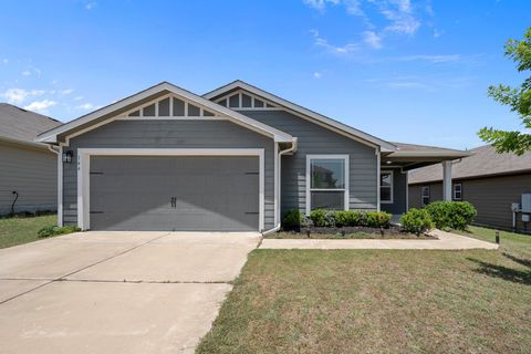 144 Sulphur River LOOP Hutto TX 78634