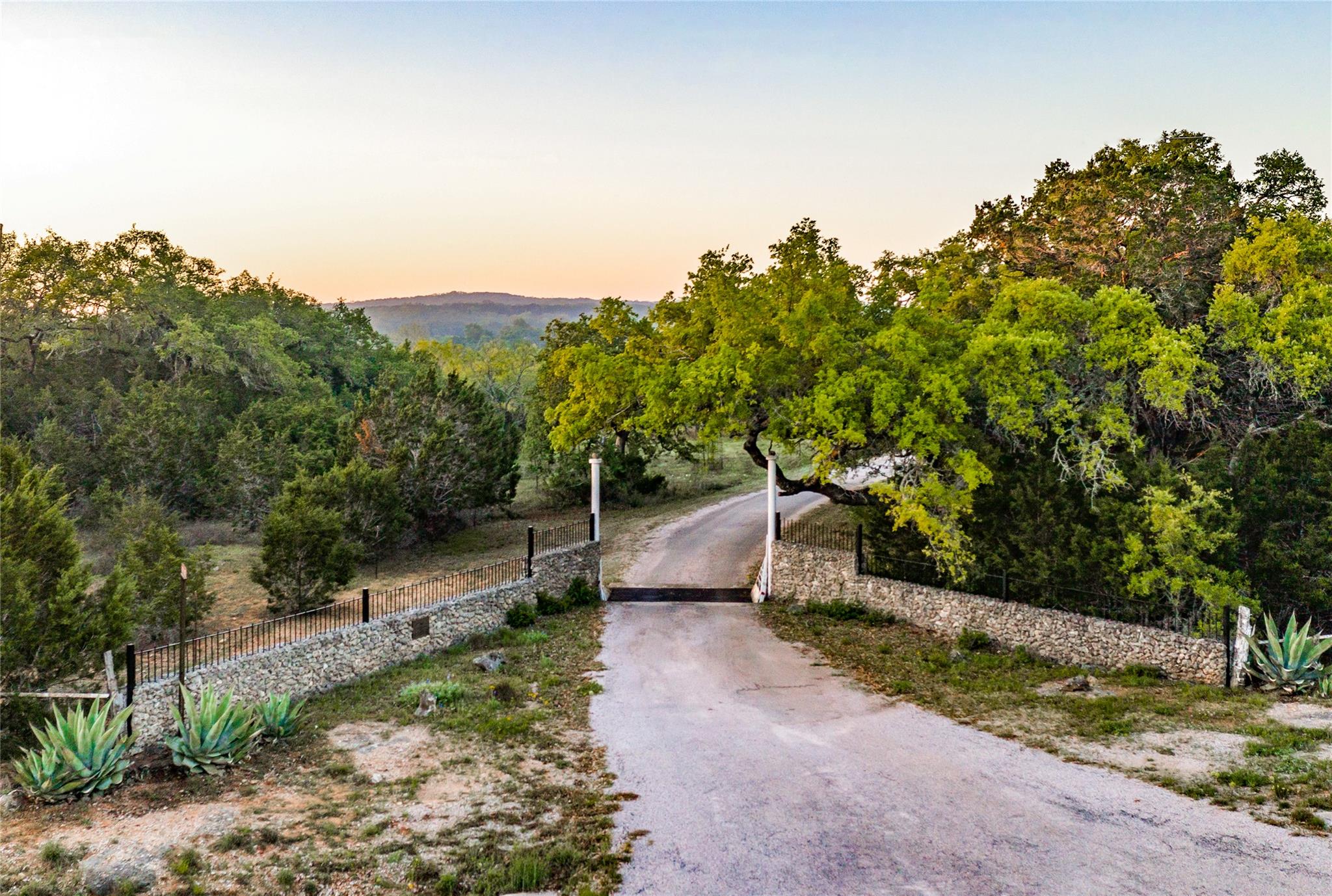 892 Baird Ranch RD