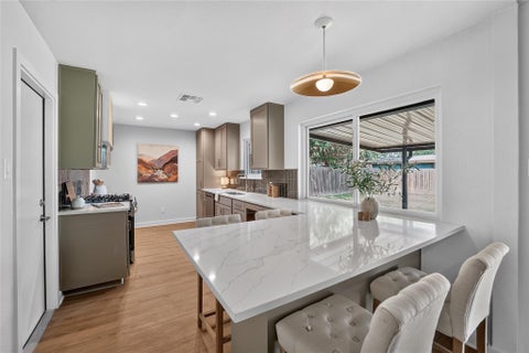 Photo of 13005 Powderhorn ST, Austin, TX 78727 (MLS # 8077978)