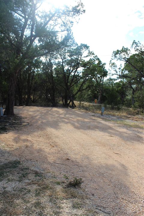 Photo of 961 Buttercup LN, Wimberley, TX 78676 (MLS # 7259803)