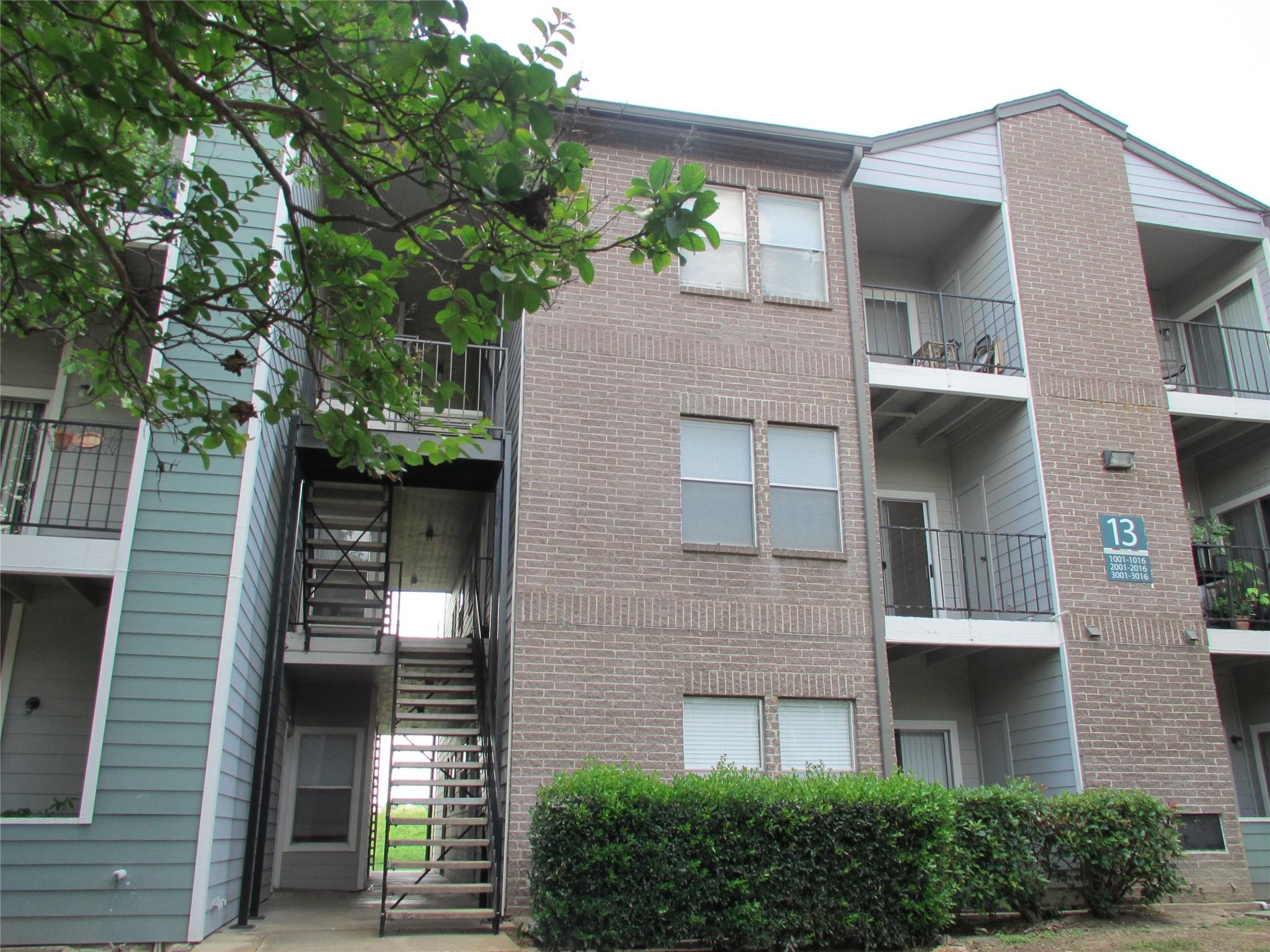 View Austin, TX 78758 condo