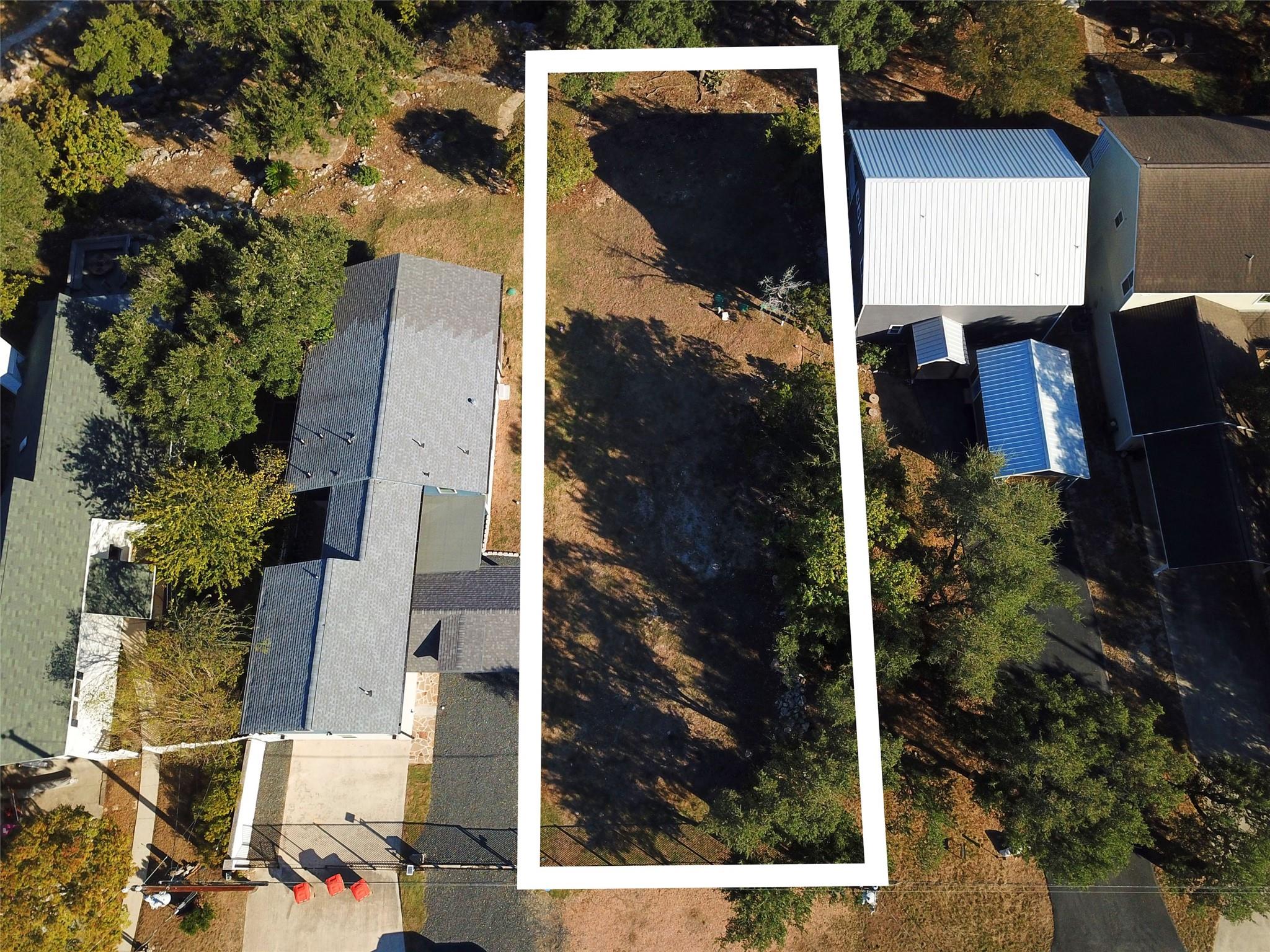 864 Lakebreeze DR
