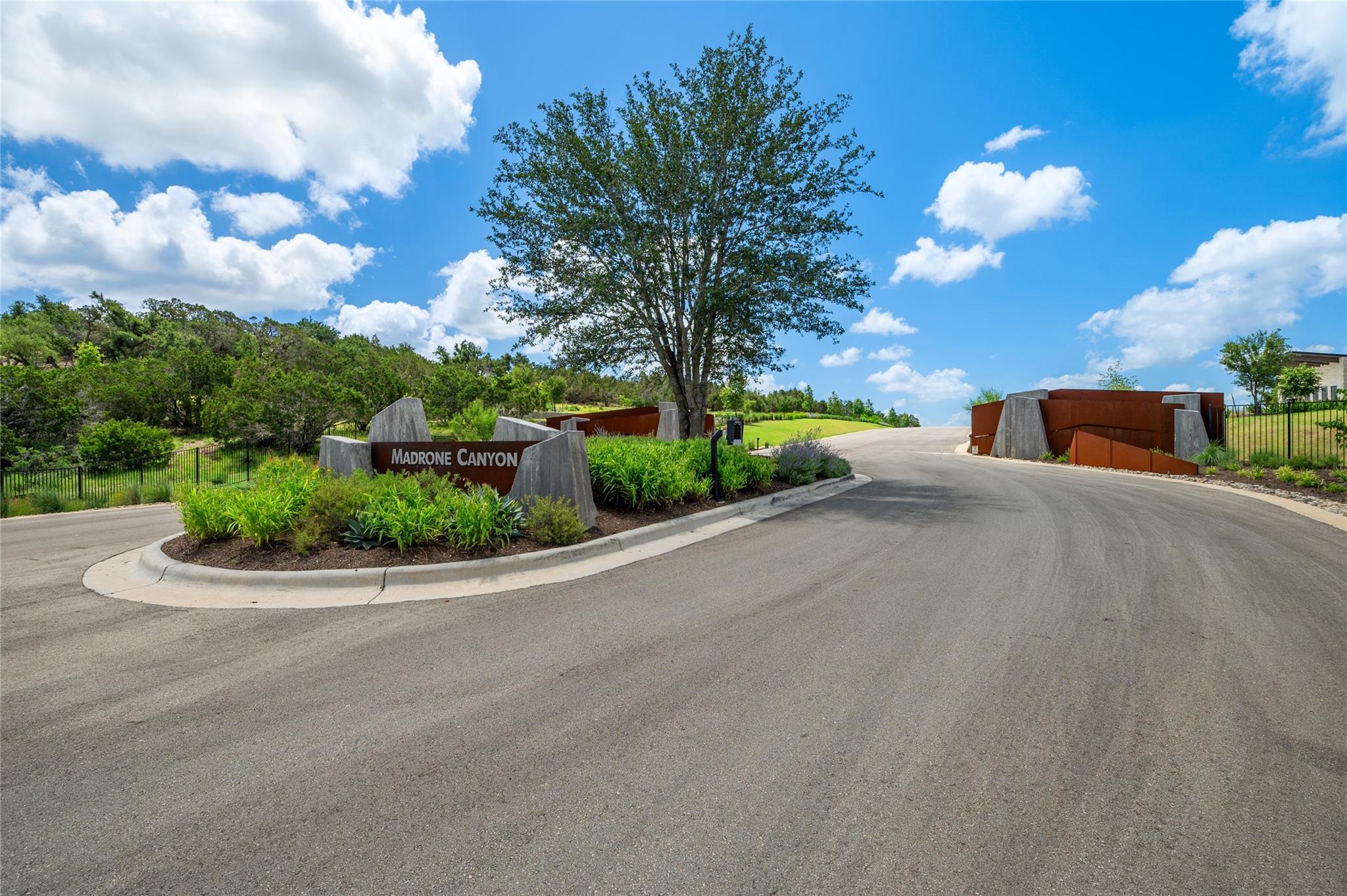 6409 Madrone Tree LN