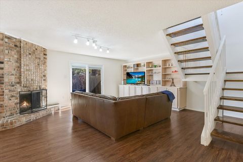 Tiny photo for 8403 Ardash LN, Austin, TX 78759 (MLS # 9801140)