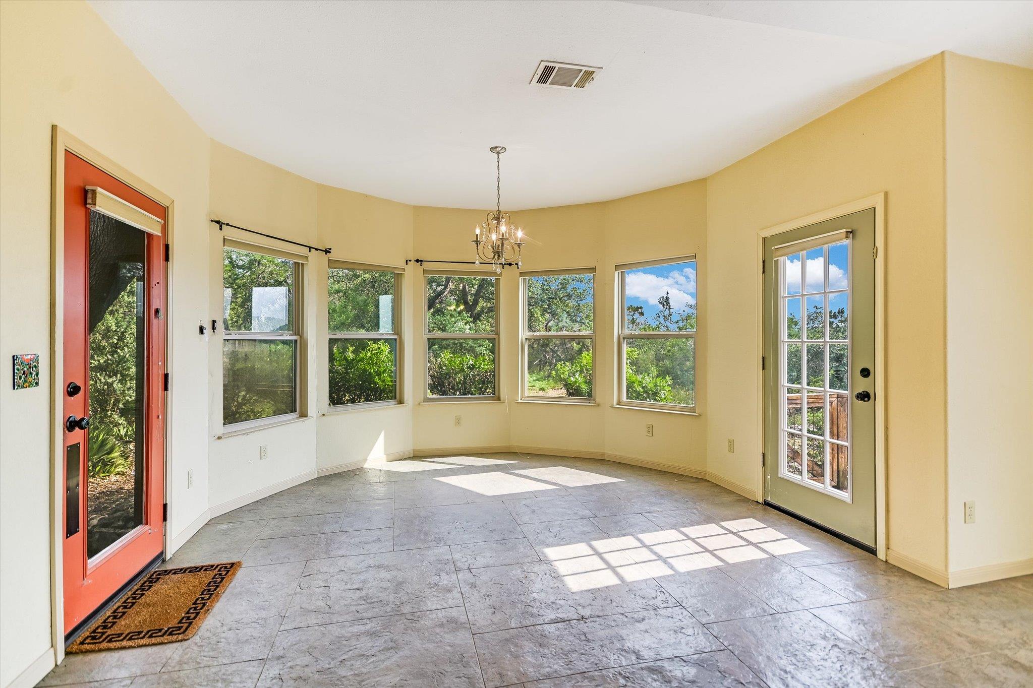 700 CLIFFSIDE RD