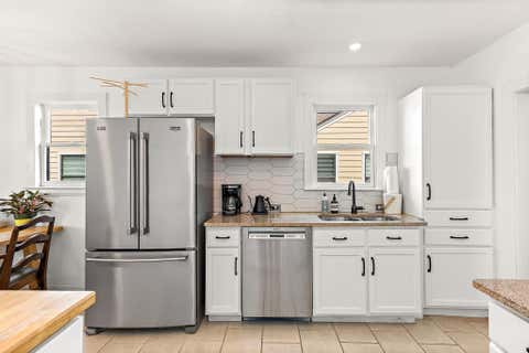 Tiny photo for 933 E 51st ST, Austin, TX 78751 (MLS # 8027289)