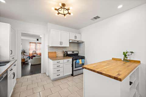 Tiny photo for 933 E 51st ST, Austin, TX 78751 (MLS # 8027289)