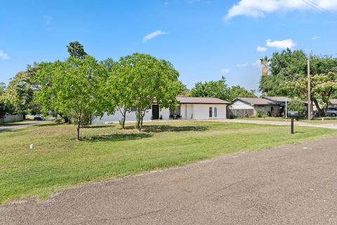Photo of 1200 Ash DR, Marble Falls, TX 78654 (MLS # 9834944)