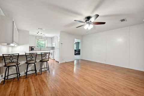 Tiny photo for 4722 Frontier TRL, Austin, TX 78745 (MLS # 9979413)
