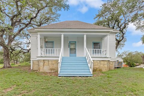 104 N Park ST Lampasas TX 76550