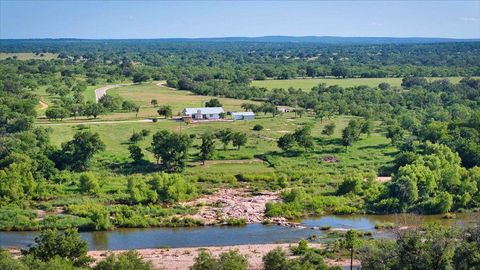 19811 W Ranch Road 152 RD Llano TX 78643