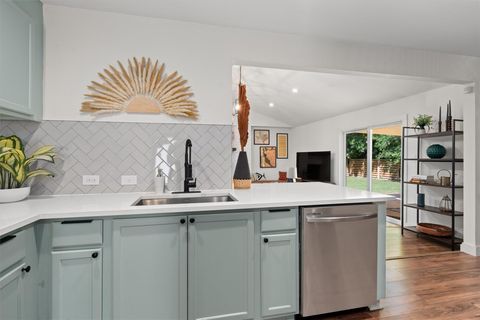 Tiny photo for 5610 Northdale DR, Austin, TX 78723 (MLS # 6837565)