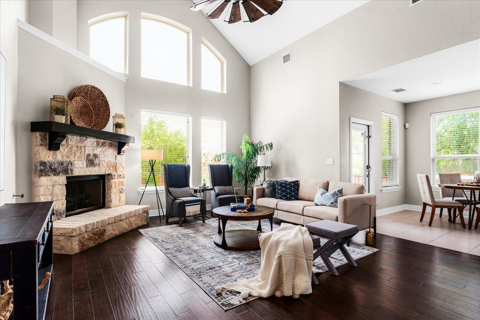 5517 Brady Bayou CV