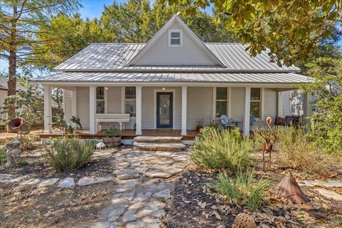 503 A Wilkes ST Smithville TX 78957