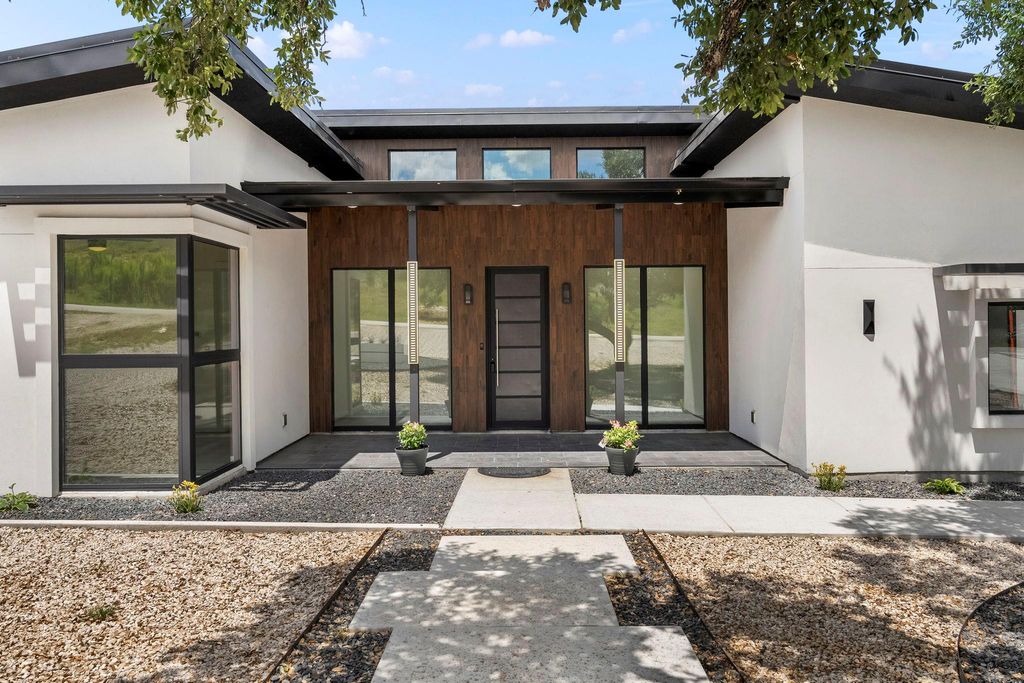 Photo of 2637 Campestres, Spring Branch, TX 78070 (MLS # 1315287)