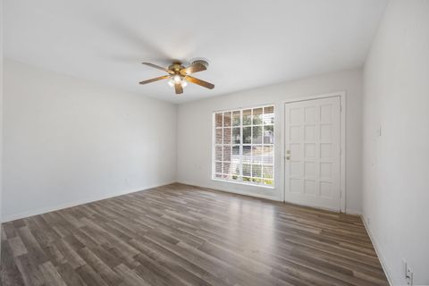 Tiny photo for 6906 Miranda DR, Austin, TX 78752 (MLS # 6838014)