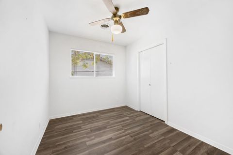 Tiny photo for 6906 Miranda DR, Austin, TX 78752 (MLS # 6838014)