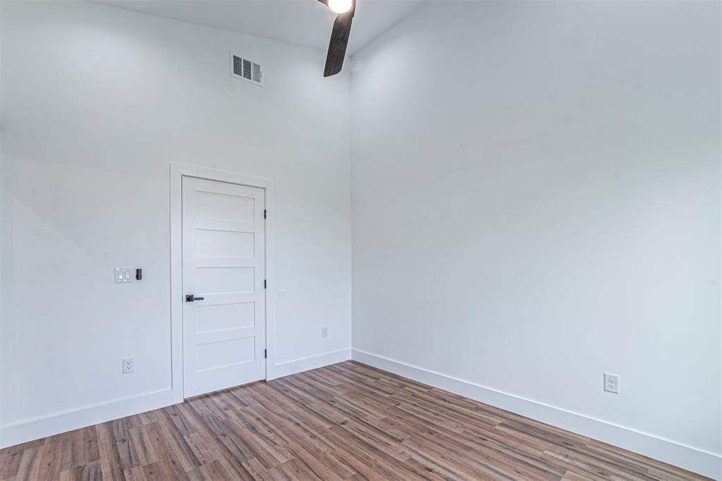 Photo 8 of 25 of 7107 Bethune Ave B condo