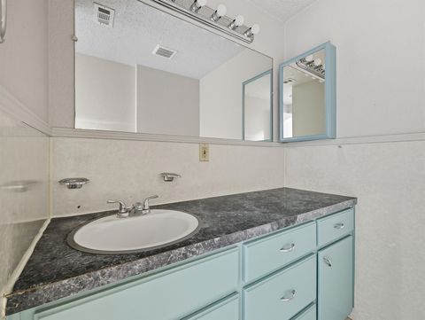 Tiny photo for 2205 Coleto ST, Austin, TX 78722 (MLS # 6480946)