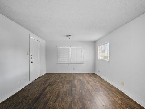 Tiny photo for 2205 Coleto ST, Austin, TX 78722 (MLS # 6480946)