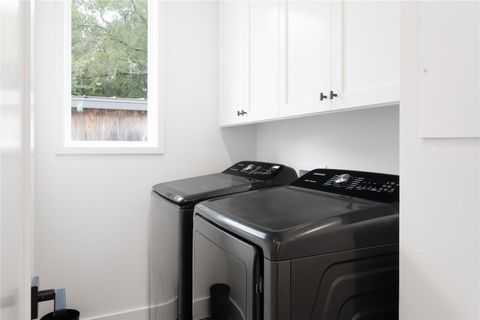 Tiny photo for 2415 E 10th ST, Austin, TX 78702 (MLS # 9904584)