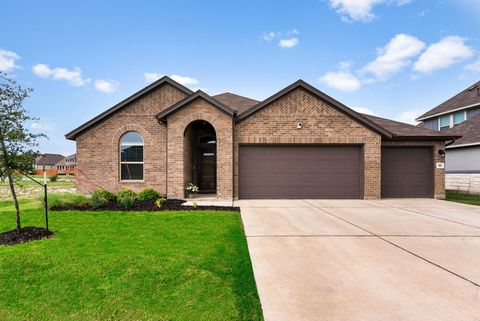 143 Dogvane CIR Kyle TX 78640