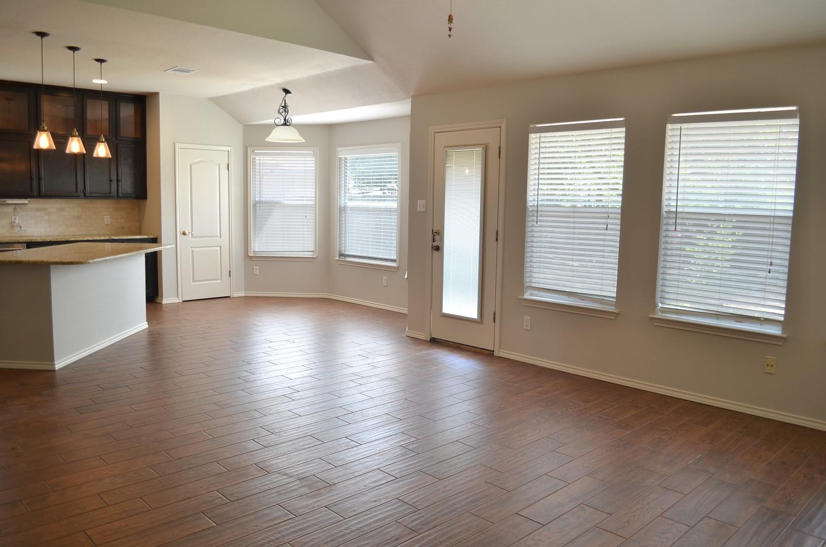 805 Clarence Bohls LN