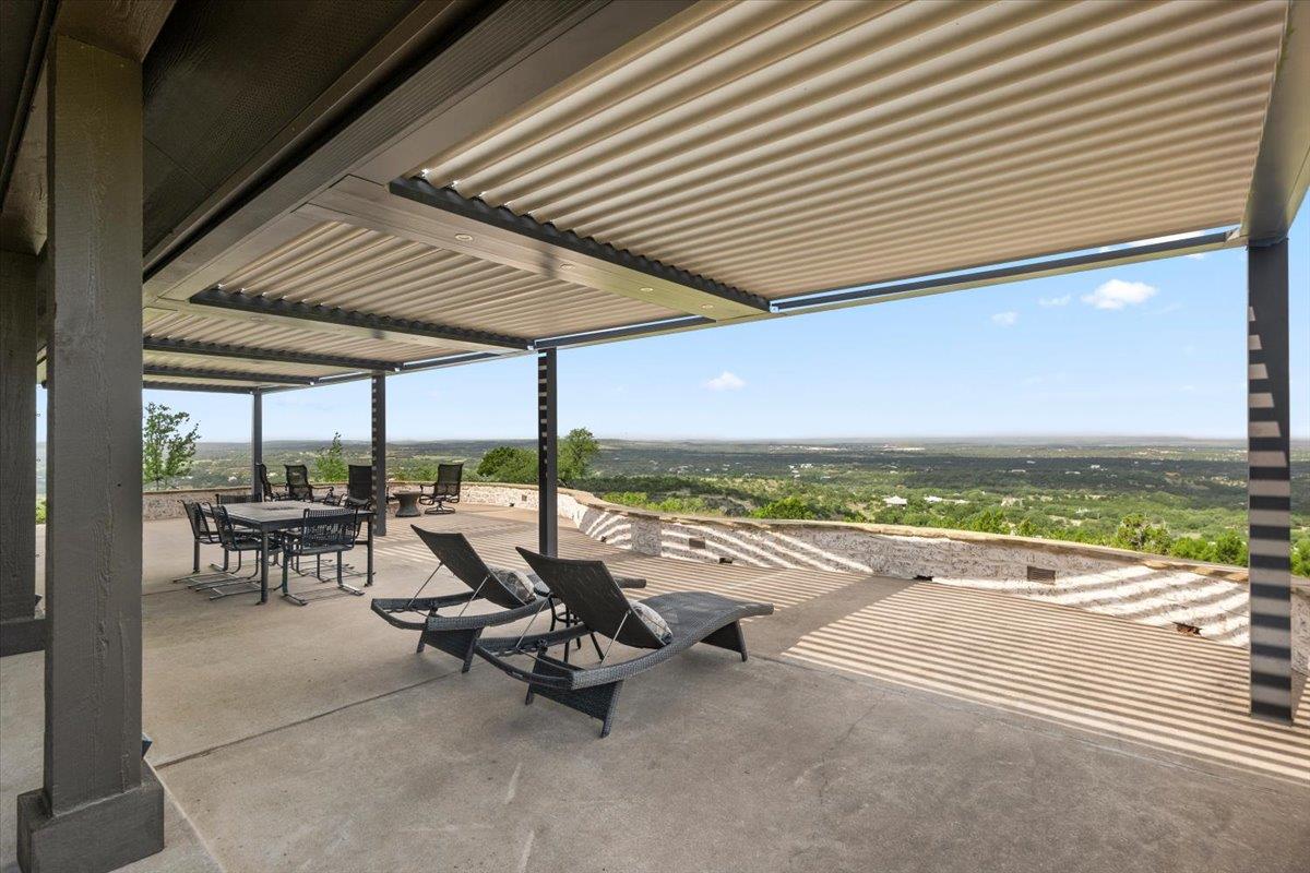 6594 W Hwy 290