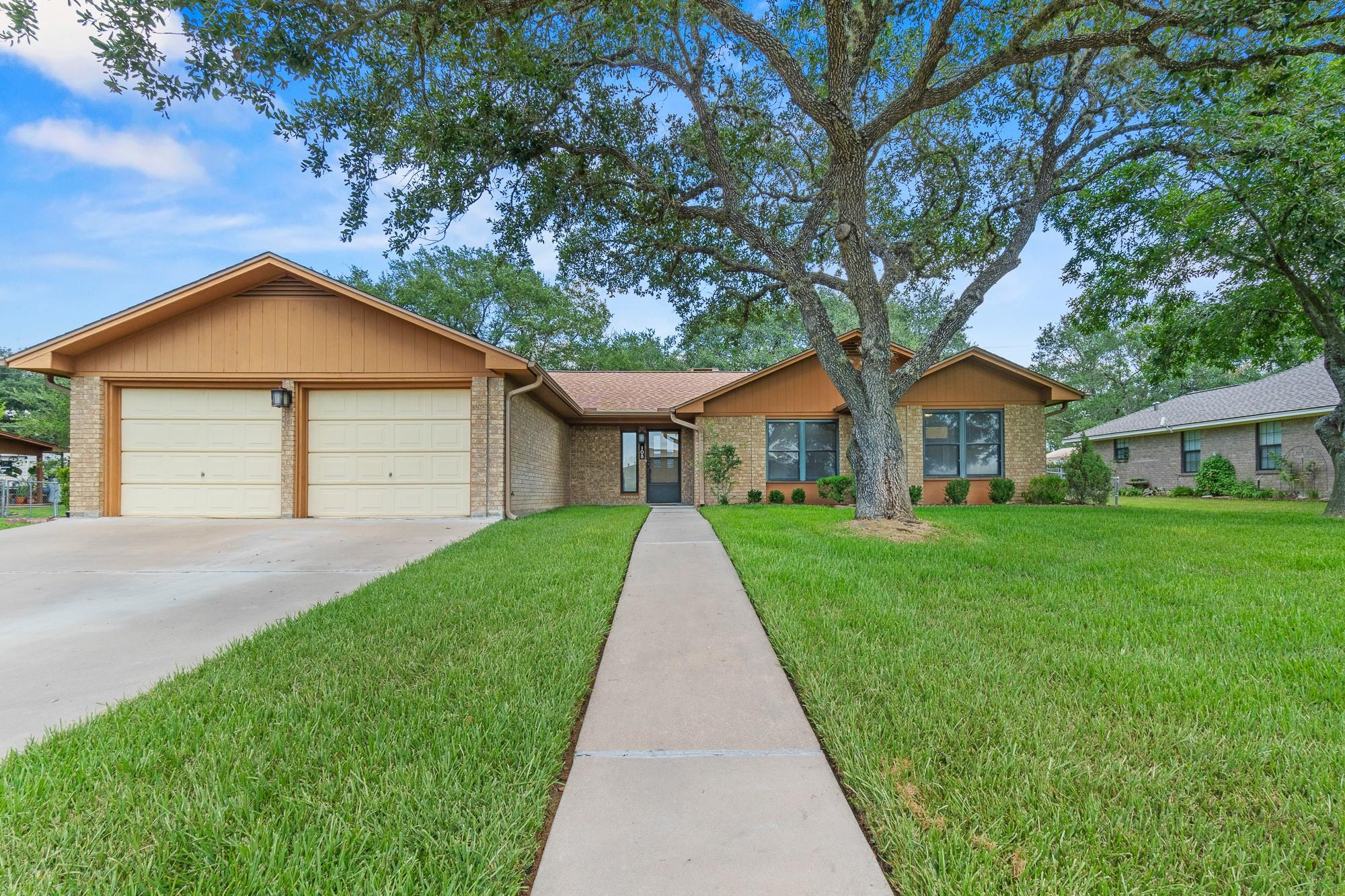108 Meadow Creek DR
