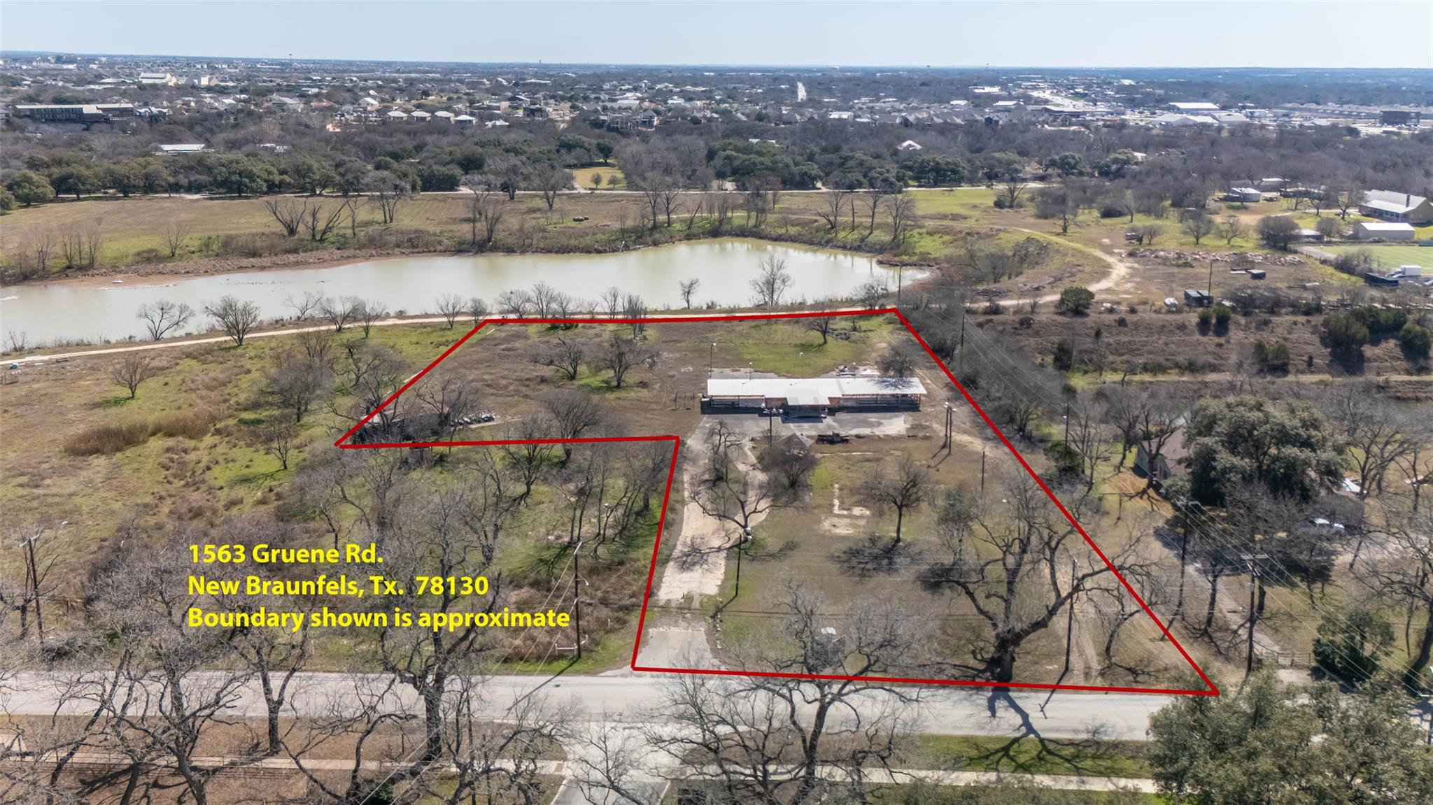 1563 Gruene RD