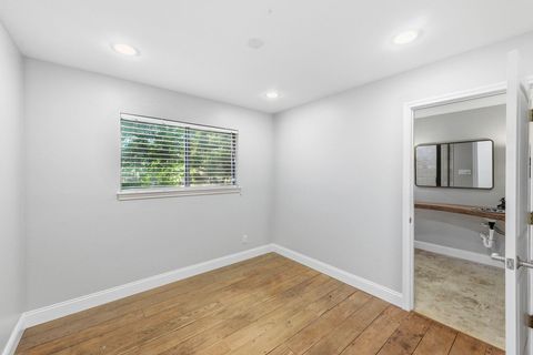 Tiny photo for 7804 Phoenix Pass Pass, Austin, TX 78737 (MLS # 3130393)