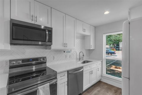 Tiny photo for 3812 Southway DR #101, Austin, TX 78704 (MLS # 4983383)