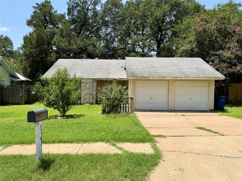 Photo of 5141 Meadow Creek DR, Austin, TX 78745 (MLS # 3973137)