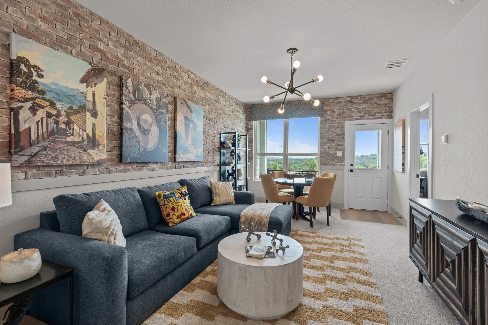 203 Flora Springs CV