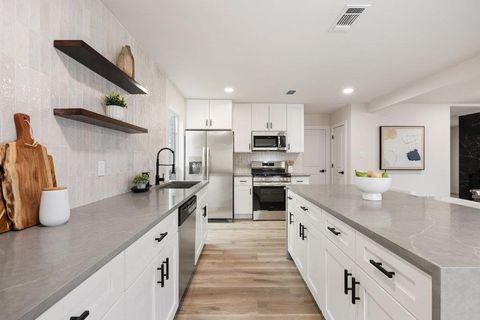 Tiny photo for 6106 Bridlington CIR, Austin, TX 78745 (MLS # 9278283)